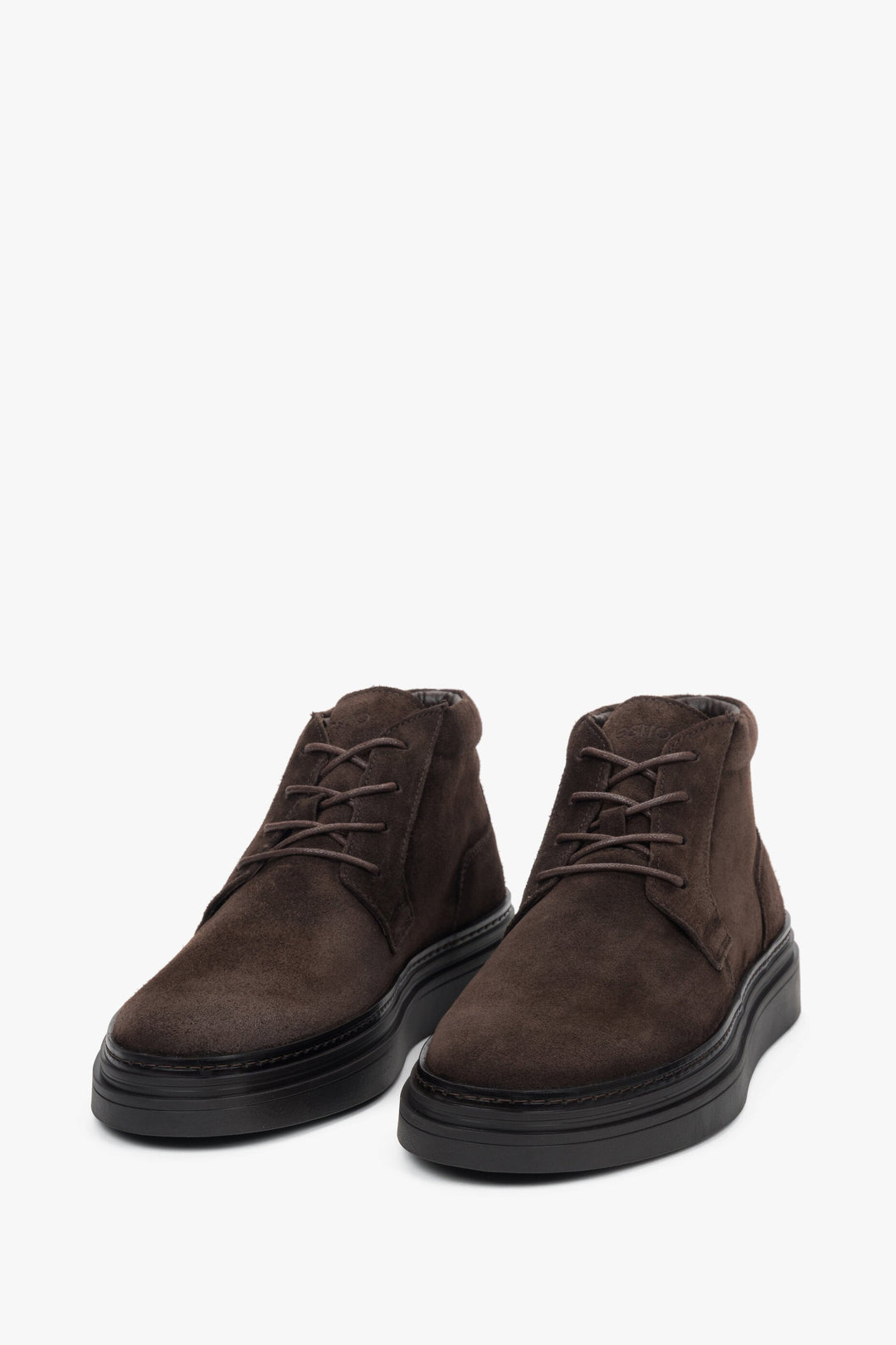 Estro ER00118324 – men’s warm, dark brown ankle boots crafted from natural velour leather.