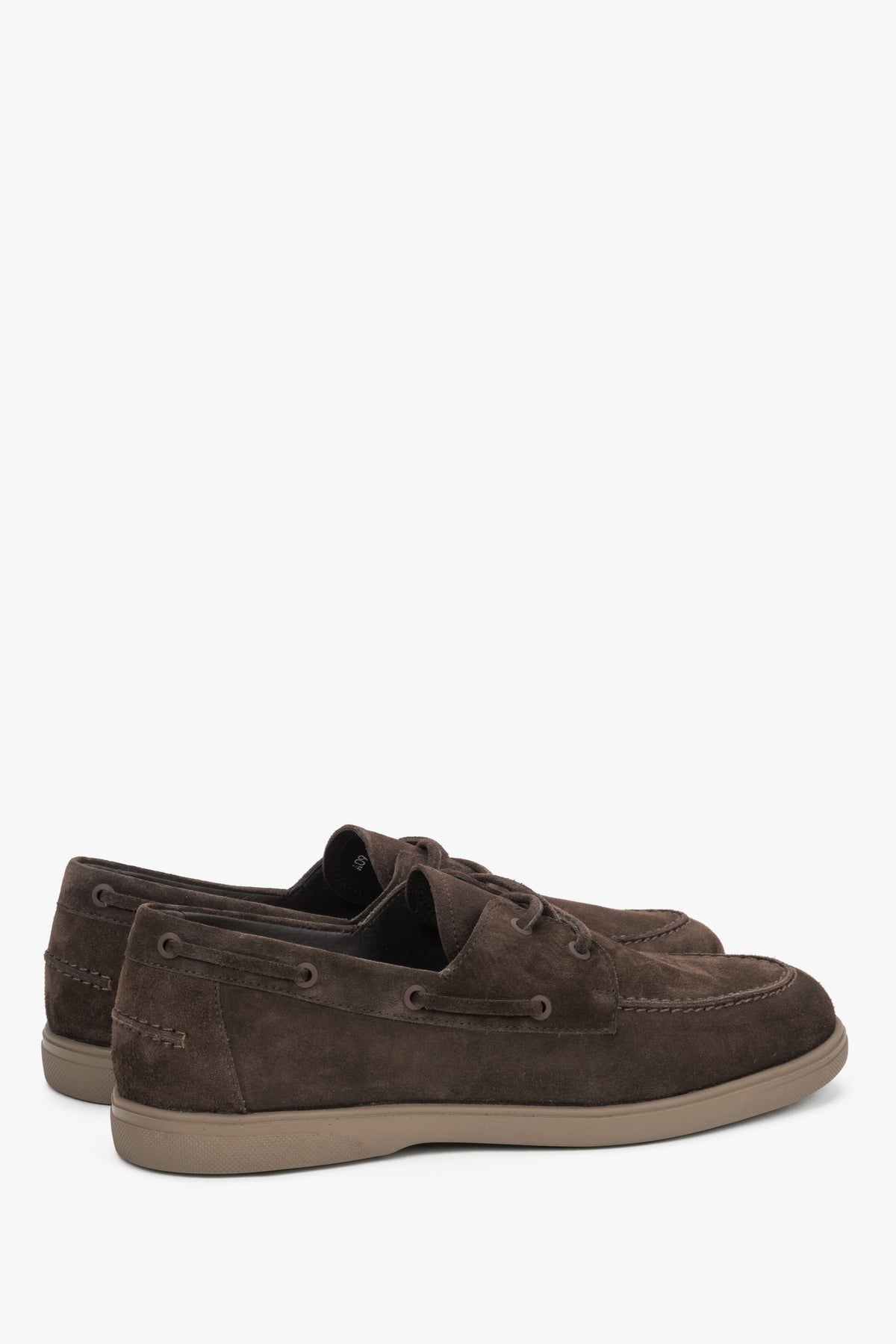 Dark brown men’s boat-style loafers Estro made of premium Italian natural velour.