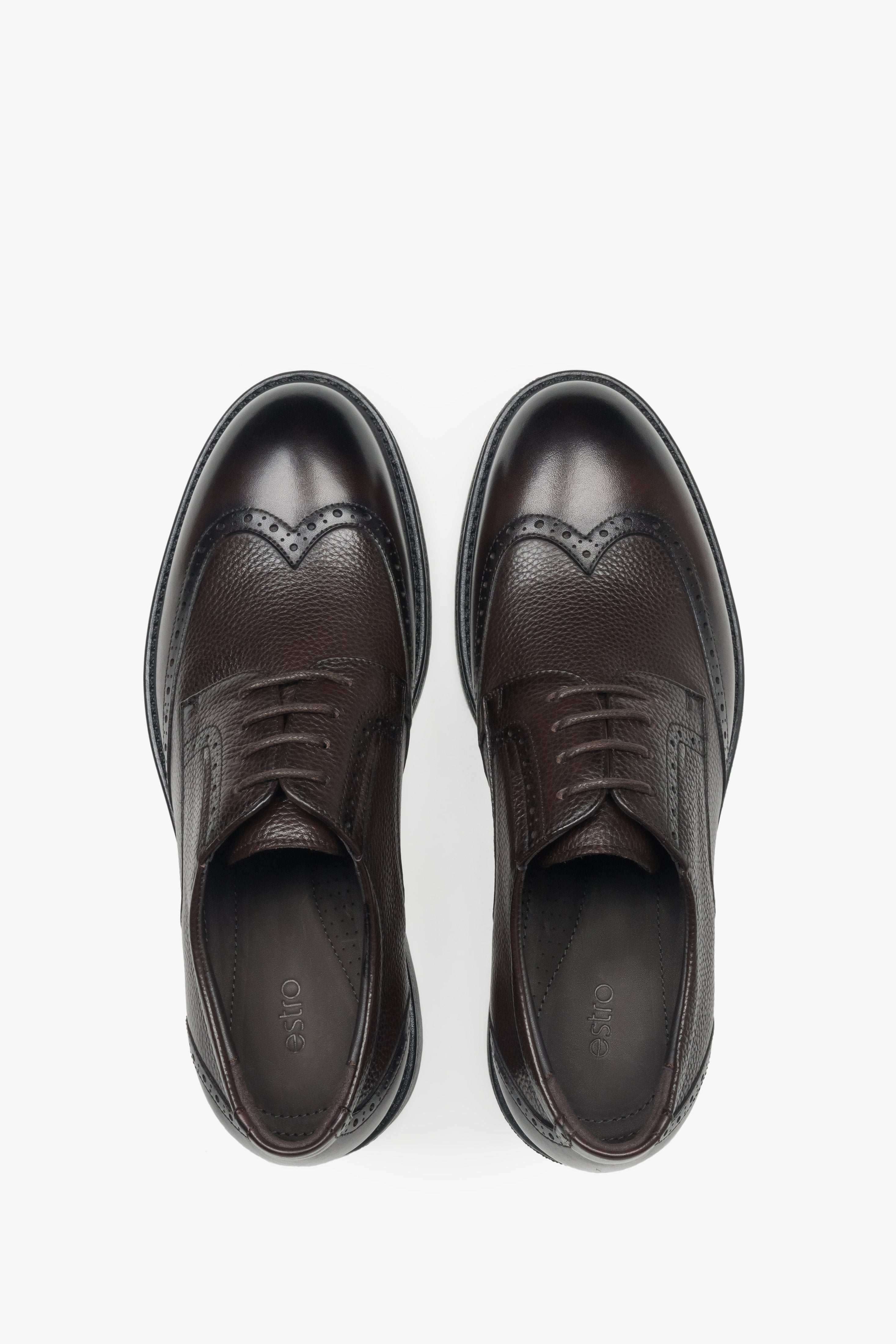 Dark brown men’s brogue shoes by Estro, brogue style, made of genuine leather.