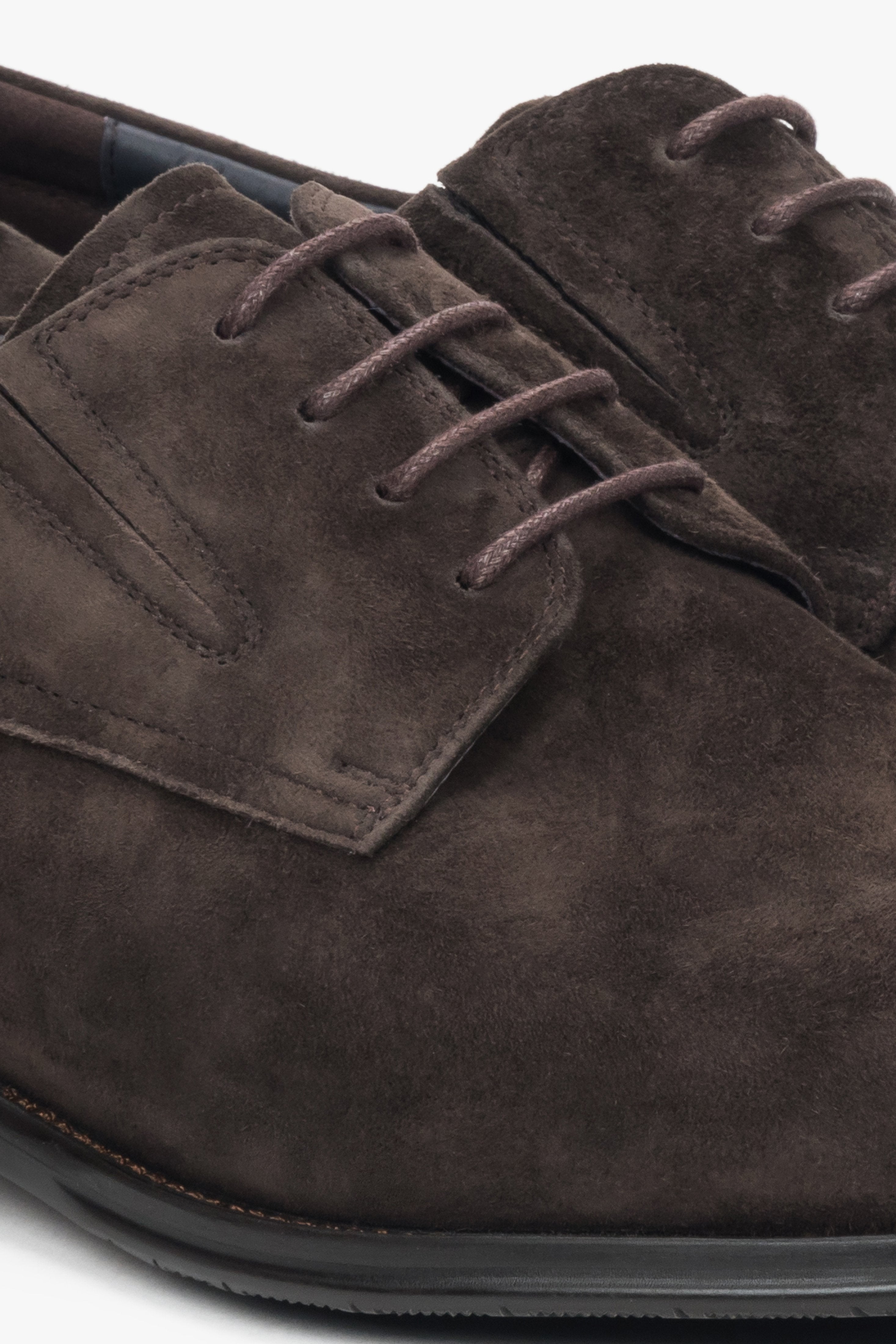 Timeless men’s derby shoes Estro, perfect for smart-casual and formal outfits.