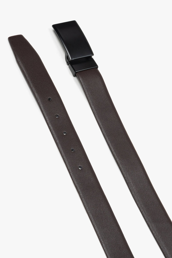 Elegant men's belt made of dark brown genuine leather with a simple buckle.