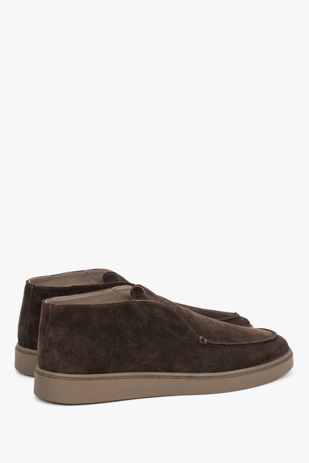 Dark brown velour men's moccasins by Estro - close-up of the heel and side line of the shoes.