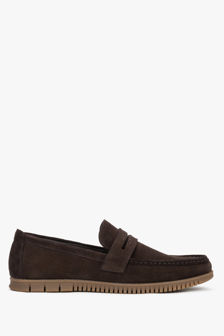 Dark brown men's loafers made of Premium natural Italian velour.