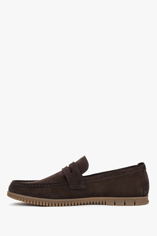Men's dark brown loafers made of Premium natural Italian velour by Estro.