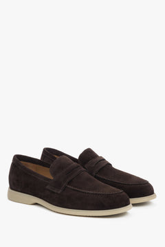 Men’s dark brown loafers made of Premium Italian genuine velour Estro.