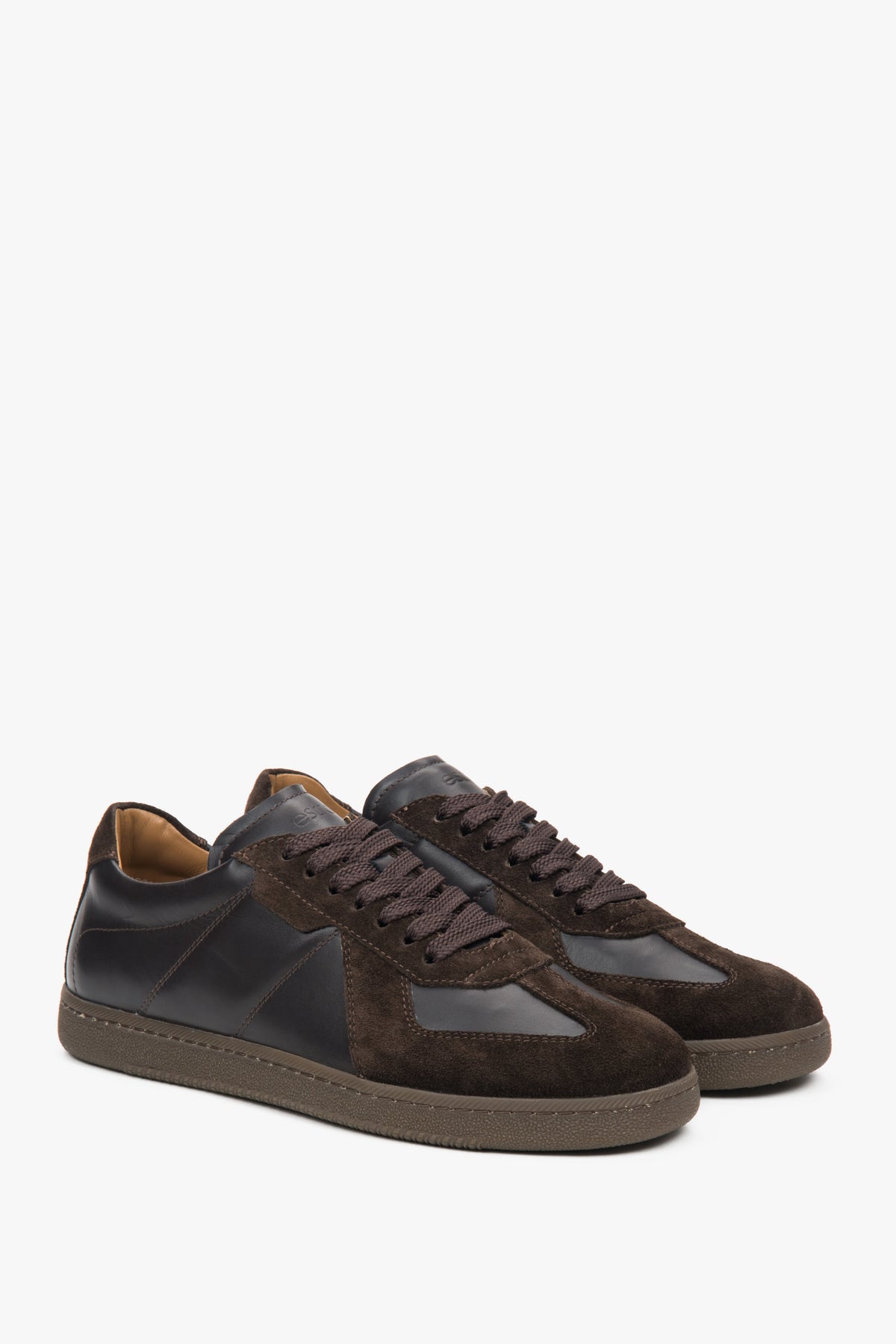 Men’s brown sneakers made of genuine leather and Italian velour.