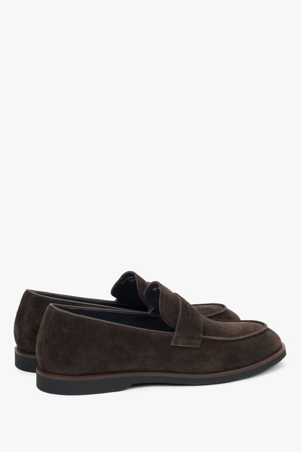 Comfortable men’s loafers Estro in dark brown genuine velour.