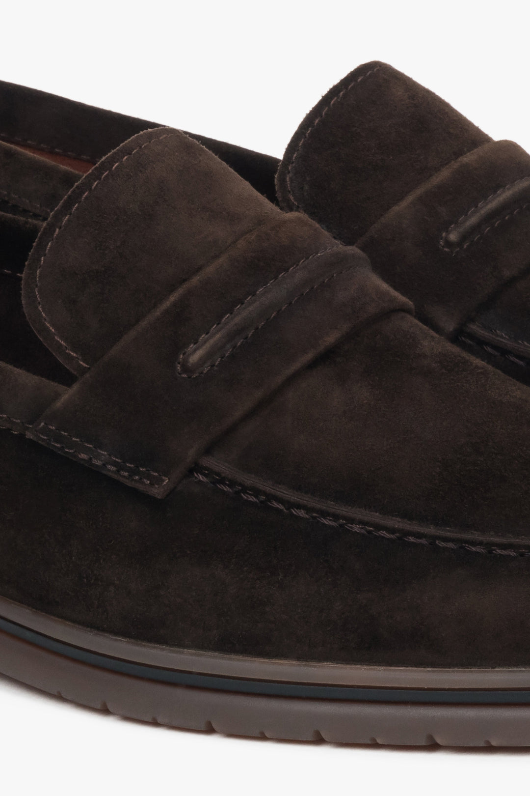 Men’s dark brown loafers made of natural velour on a soft sole, Estro – close-up on details.