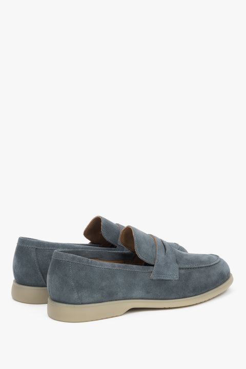 Made of Premium Italian genuine velour, grey men’s loafers by Estro.