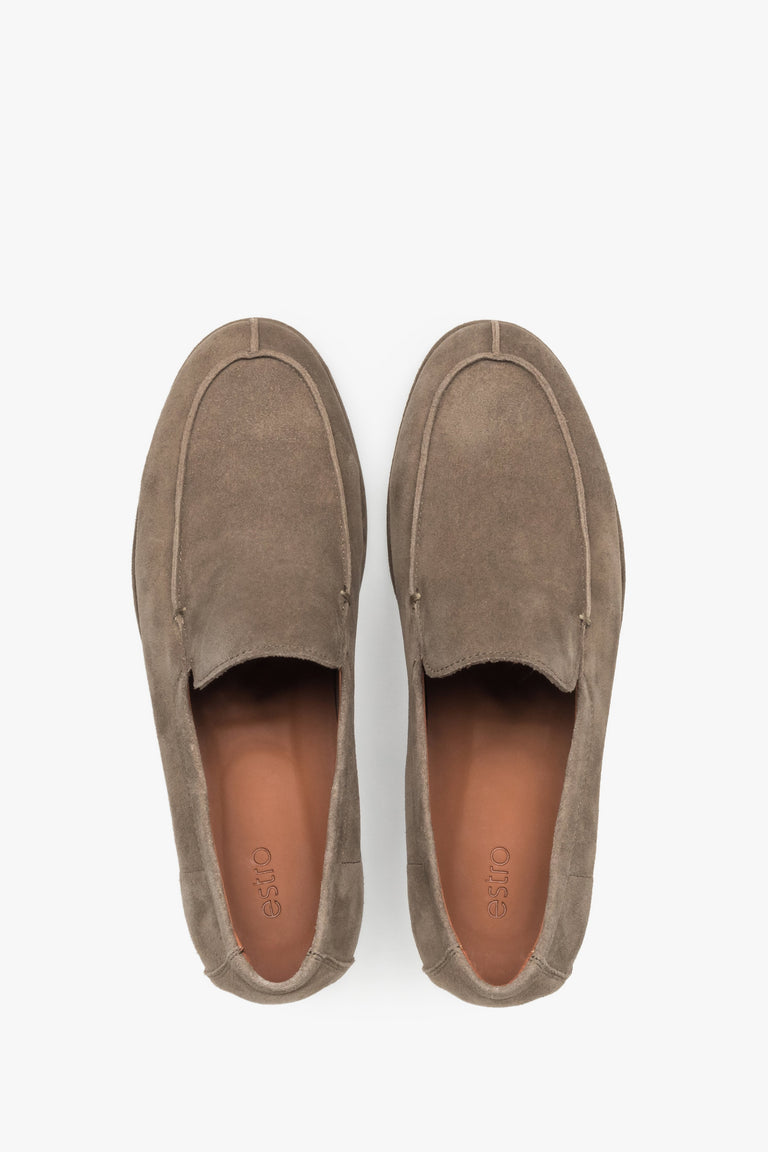 Men’s loafers, khaki, made of soft natural velour, Estro.
