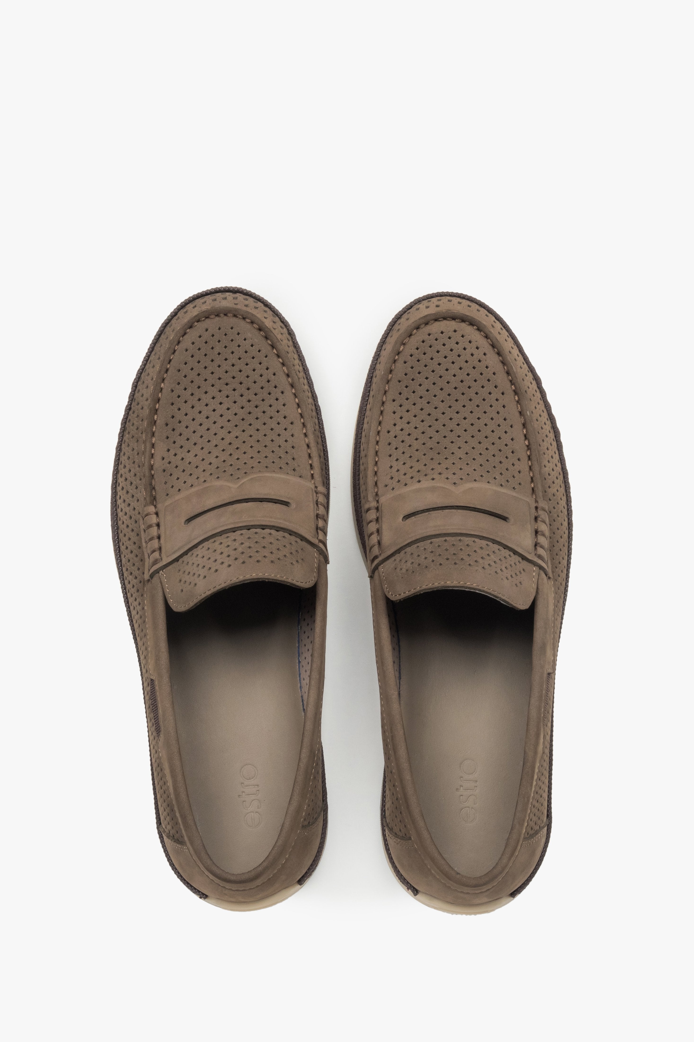 Stylish men’s loafers in natural nubuck with breathable leather lining.