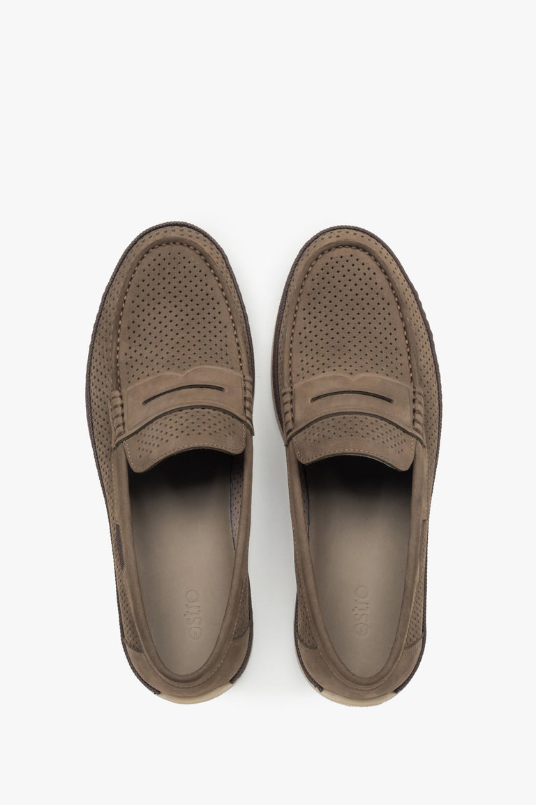 Stylish men’s loafers in natural nubuck with breathable leather lining.
