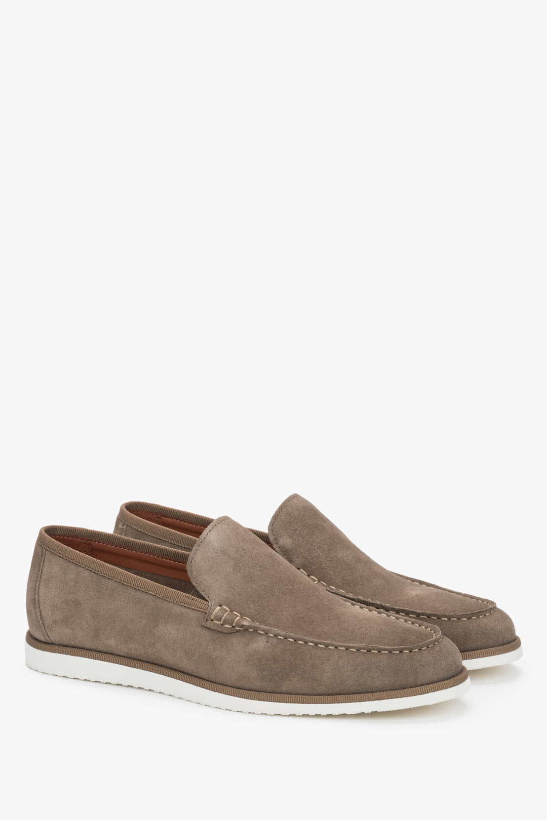 Men's khaki natural velour loafers with a contrasting sole, Estro.