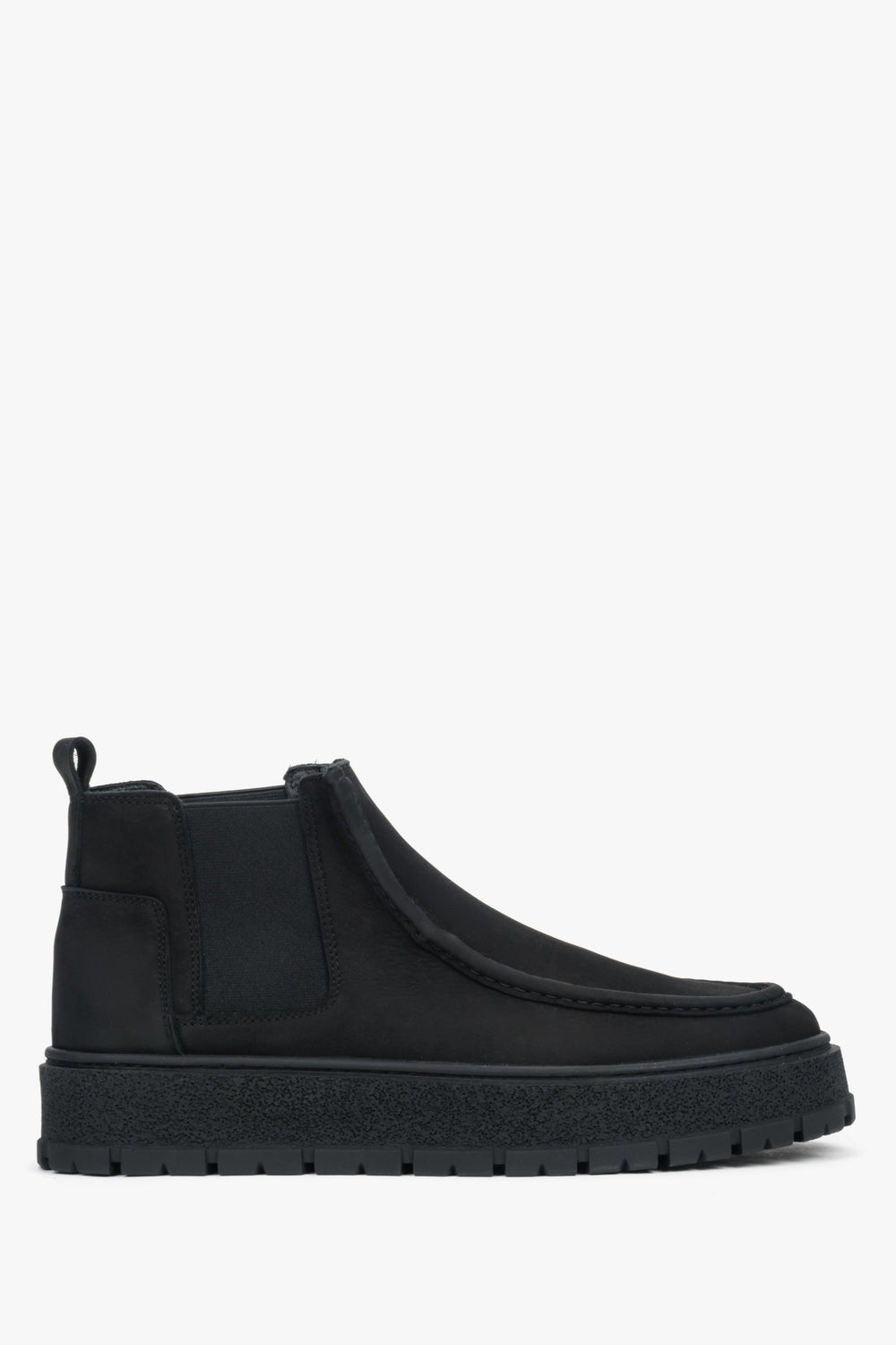Men's Low Black Chelsea Boots made of Premium Italian Genuine Nubuck Estro ER00118326.