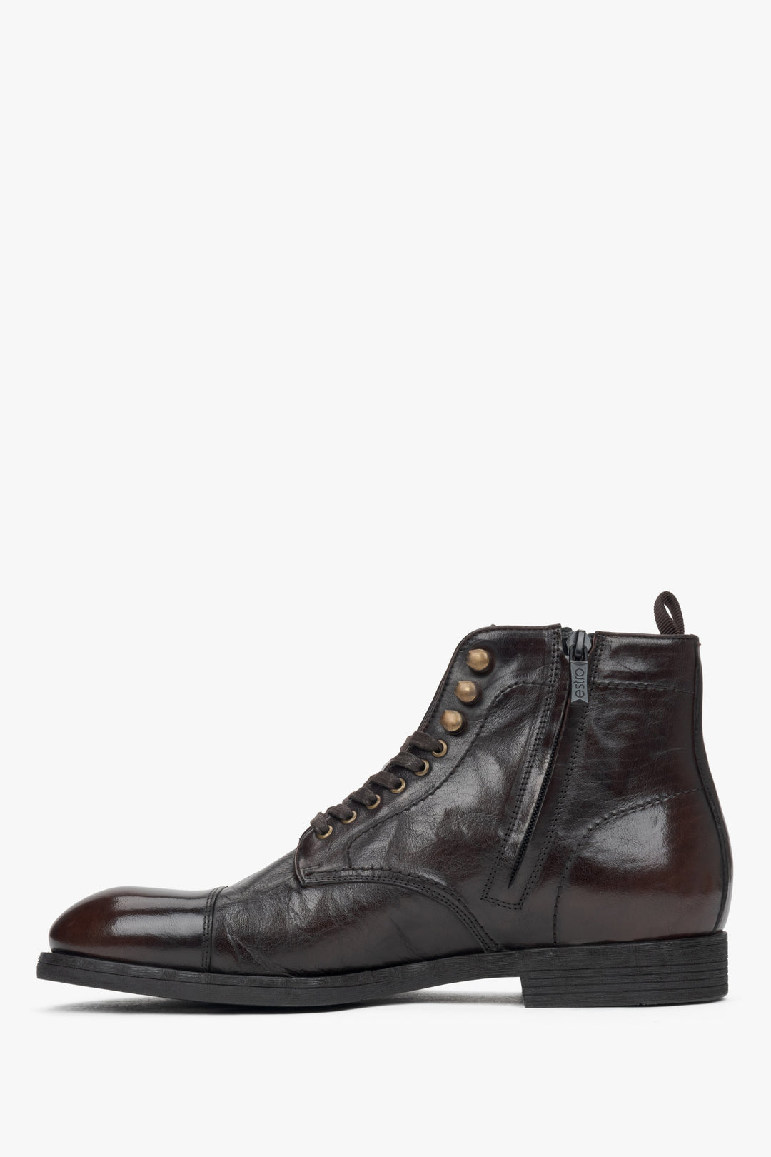 Estro’s men’s laced-up ankle boots in sleek saddle brown leather - shoe profile.