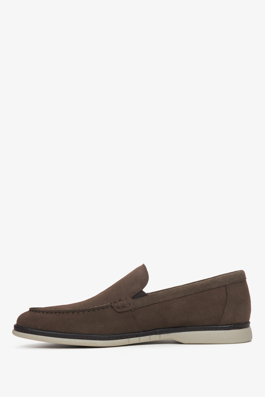 Men's loafers made of genuine saddle brown velour - shoe profile.