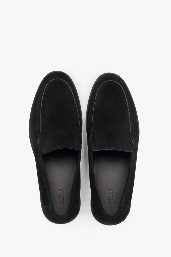Men's elegant black loafers in soft natural velour with a low-profile rubber sole.