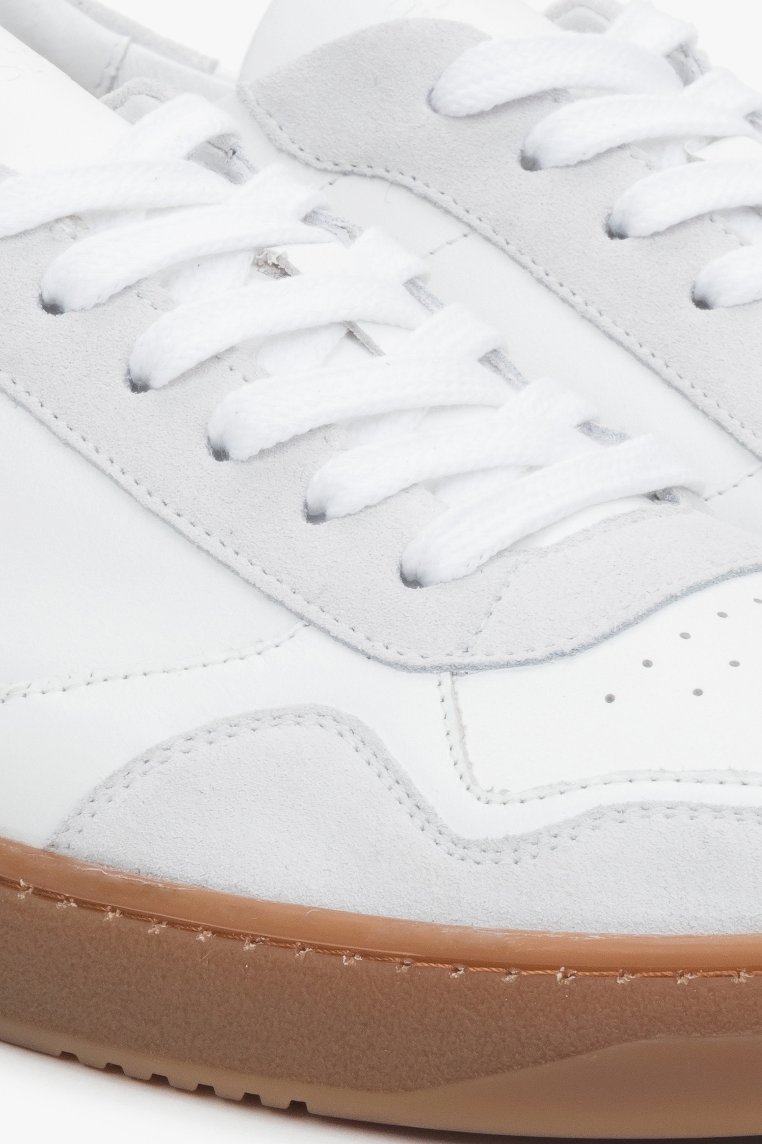Men’s barefoot sneakers Estro ER00118044 in white and grey, made of premium Italian leather and velour.