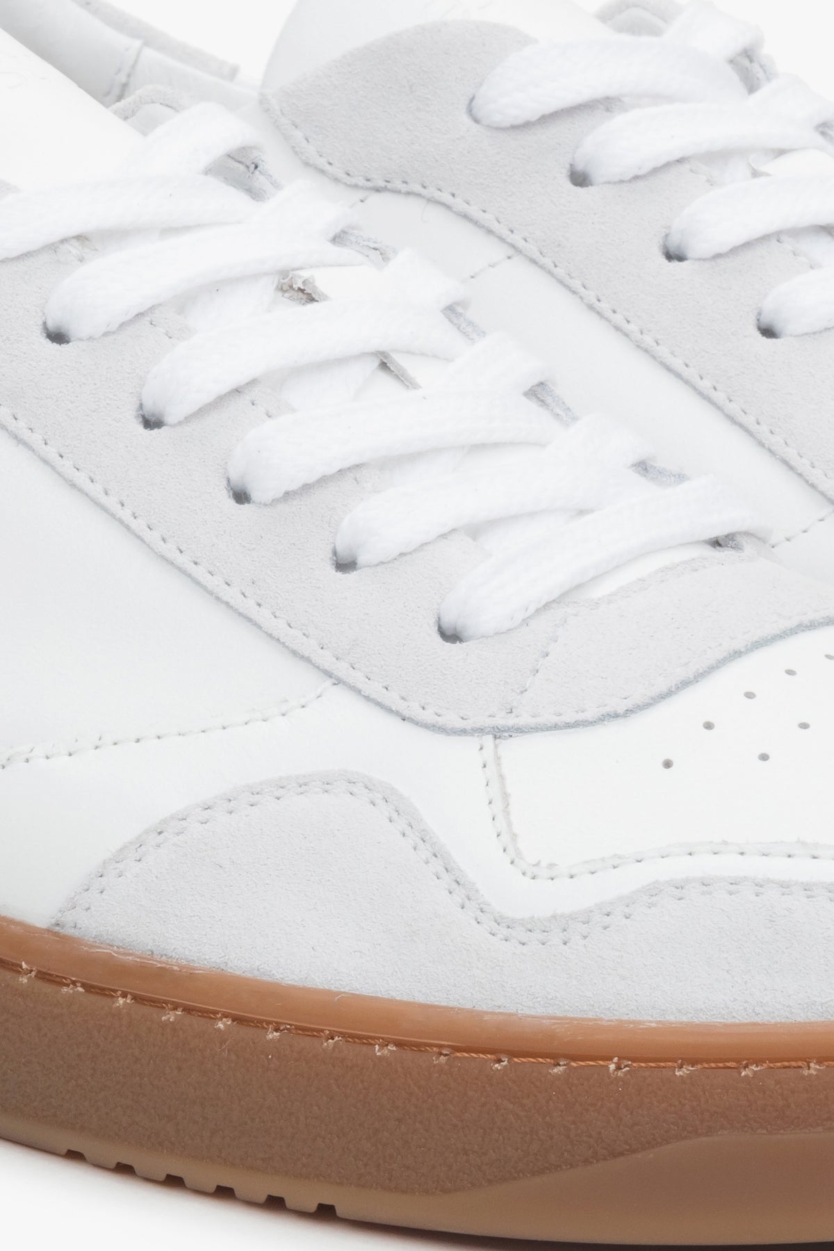 Men’s barefoot sneakers Estro ER00118044 in white and grey, made of premium Italian leather and velour.
