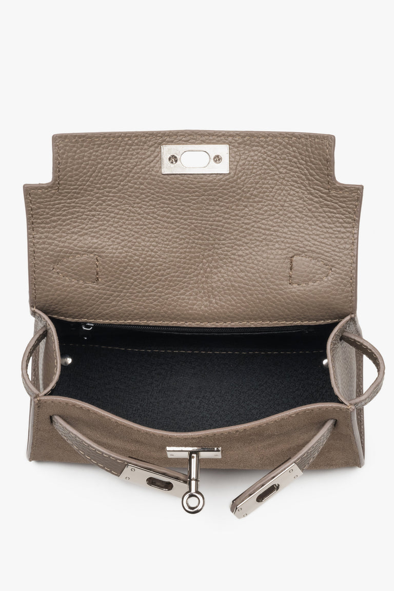 Dark beige women’s satchel handbag, made of Premium Italian velour with silver hardware, Estro.