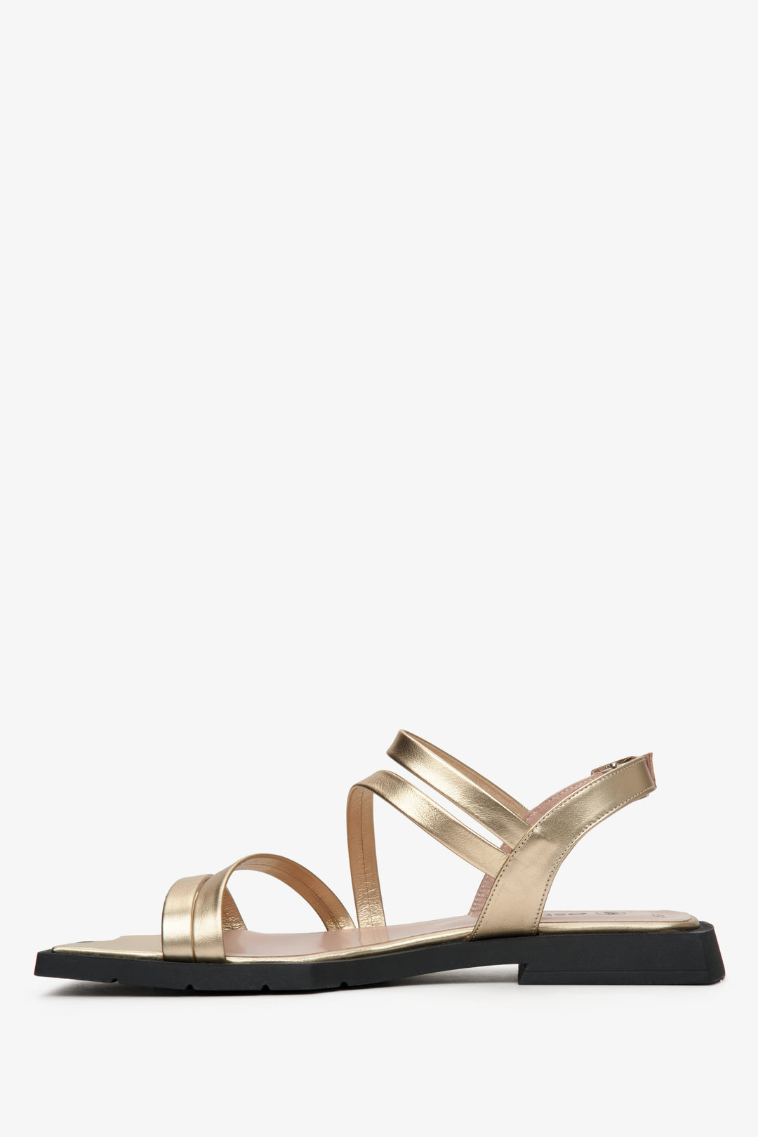 Women's summer sandals with thin straps: Estro brand, color metallic.