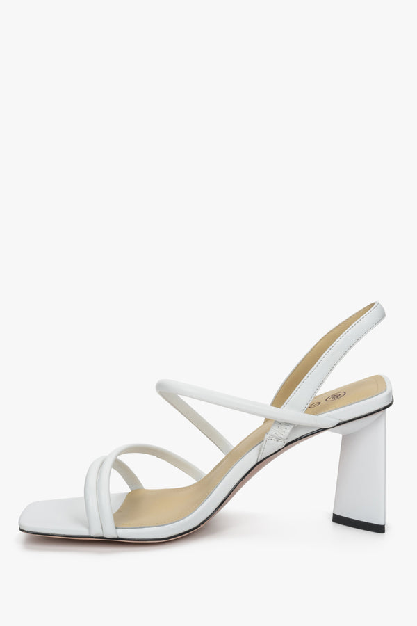 White women's strappy sandals Estro on a block heel.