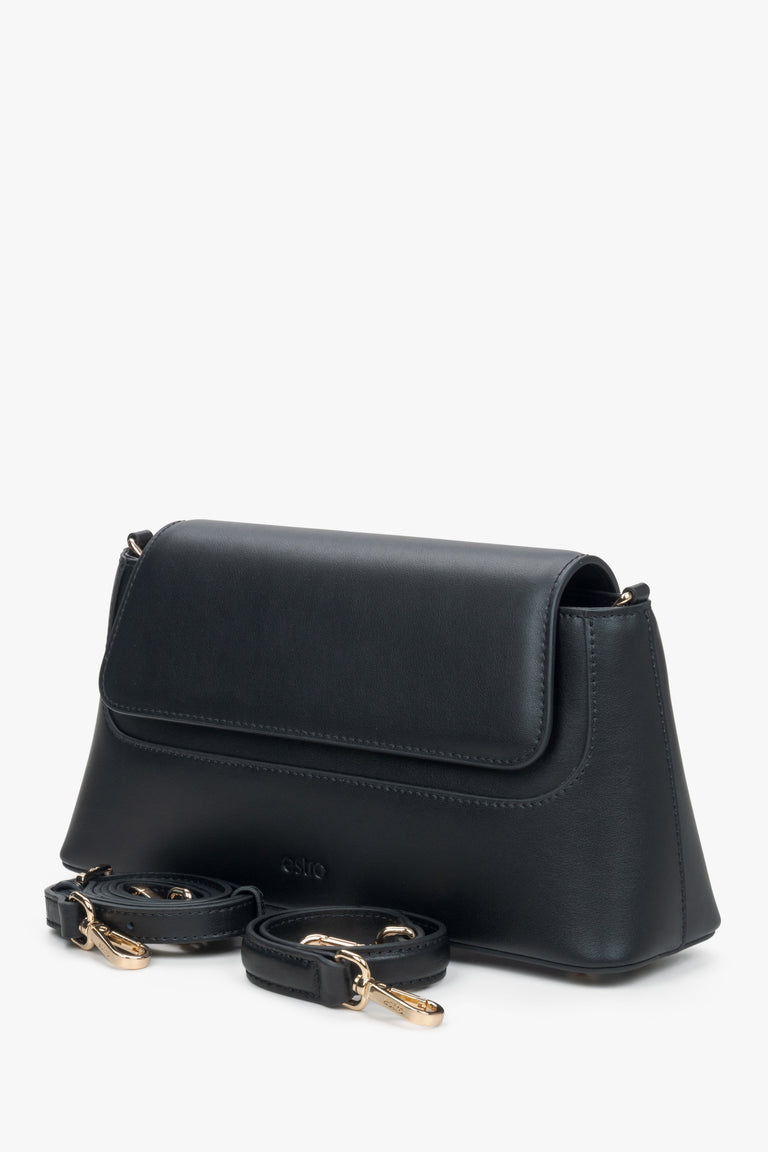 Estro black leather trapezoidal women's bag.