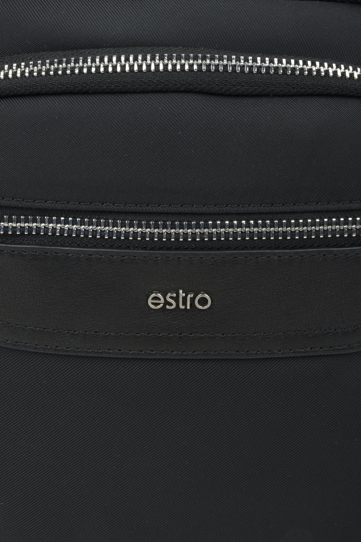Men's black Estro pouch - close-up on the details.