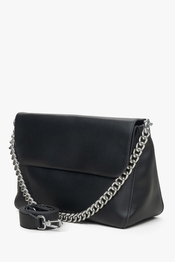 Estro women's black leather crossbody bag.