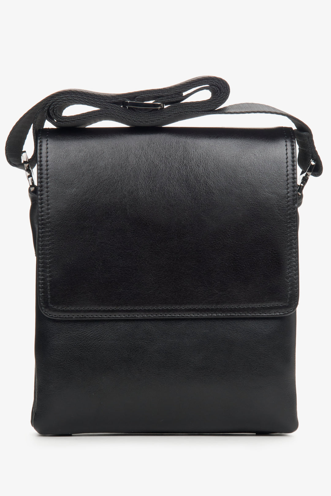 Men's Small Strap Black Messenger Bag made of Genuine Leather Estro ER00114152.