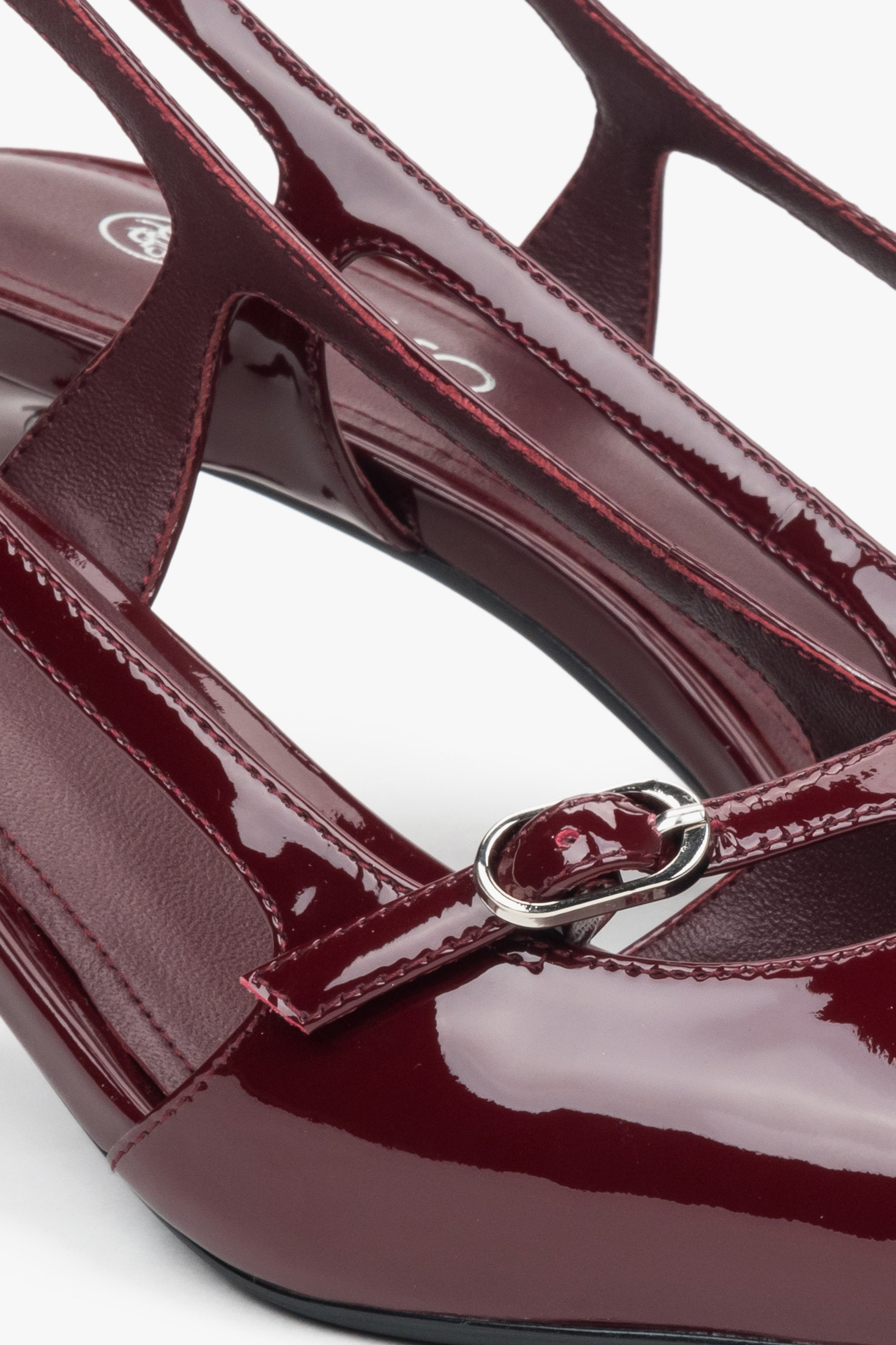 Burgundy Estro slingback sandals with low heels - details.