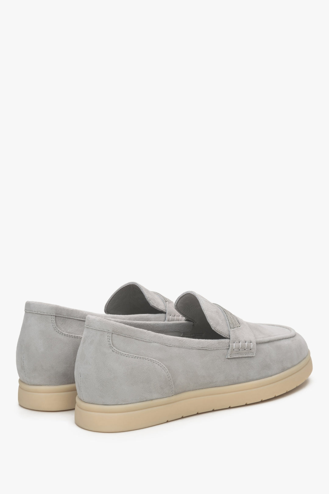 Women's grey velour moccasins by Estro - close-up on the heel.