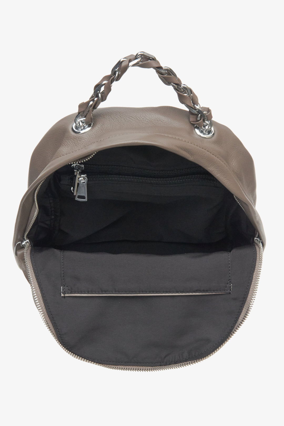 Women's grey and brown backpack made of genuine leather by Estro - close-up of the interior.