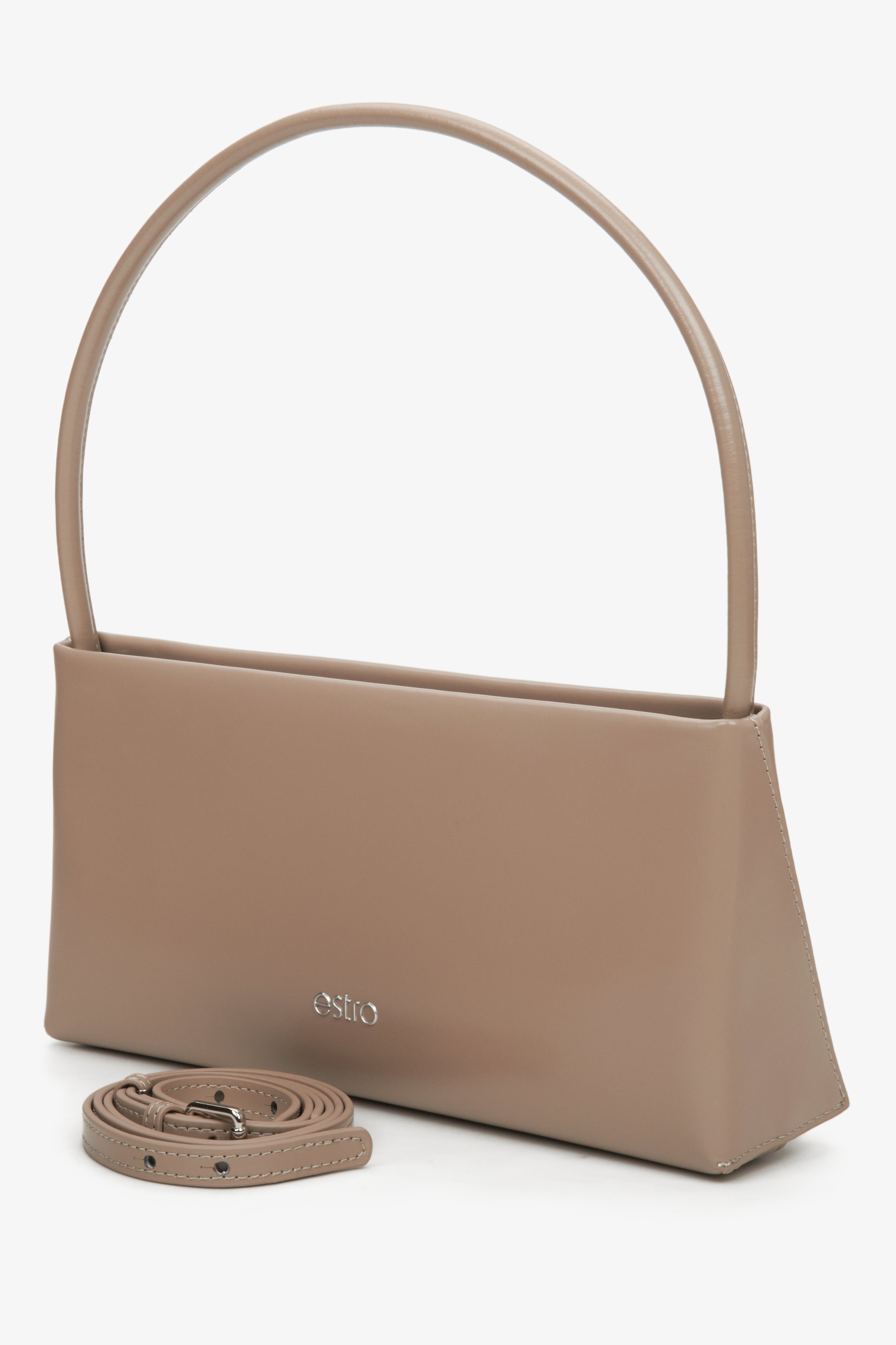 Estro small sand beige handbag.