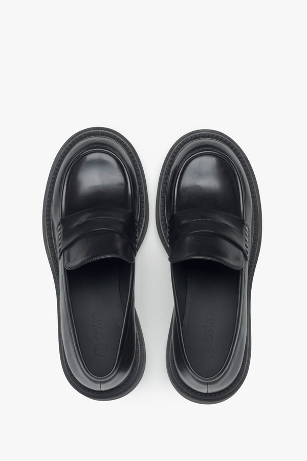 Stylish black penny loafers with a square heel from Estro - top view presentation.