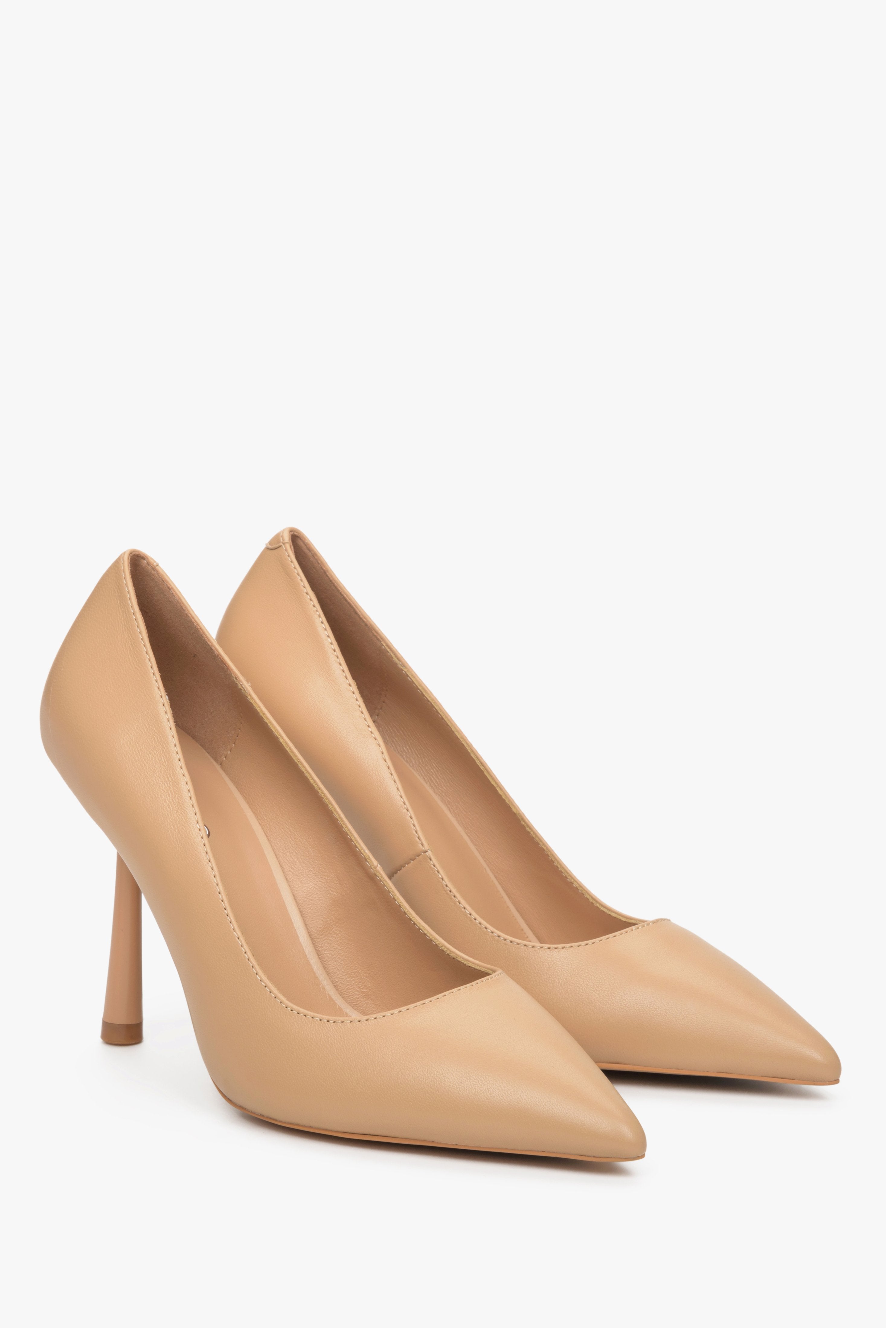 Estro beige leather women's high heel pumps.