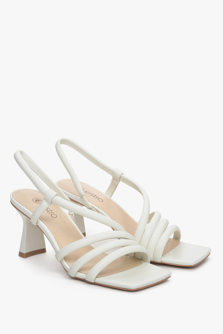 Strappy women's sandals in light beige made of natural leather by Estro.