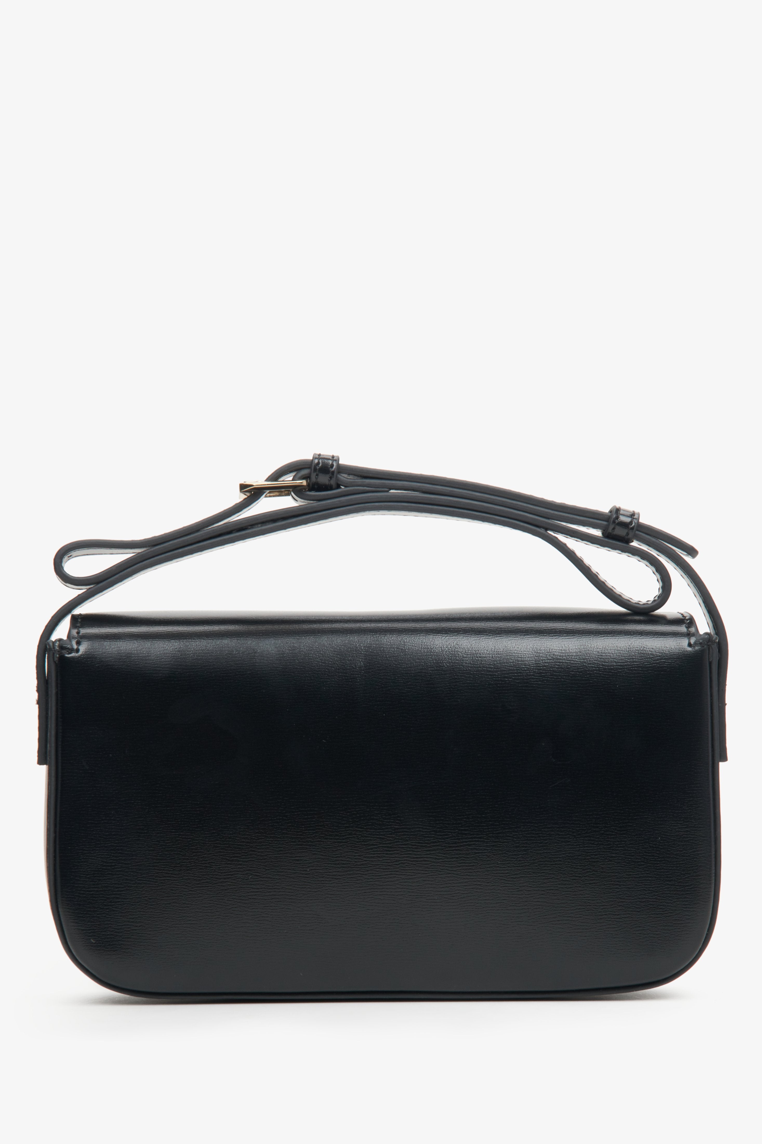 Women's leather shoulder bag with golden hardware in black colour by Estro - reverse.