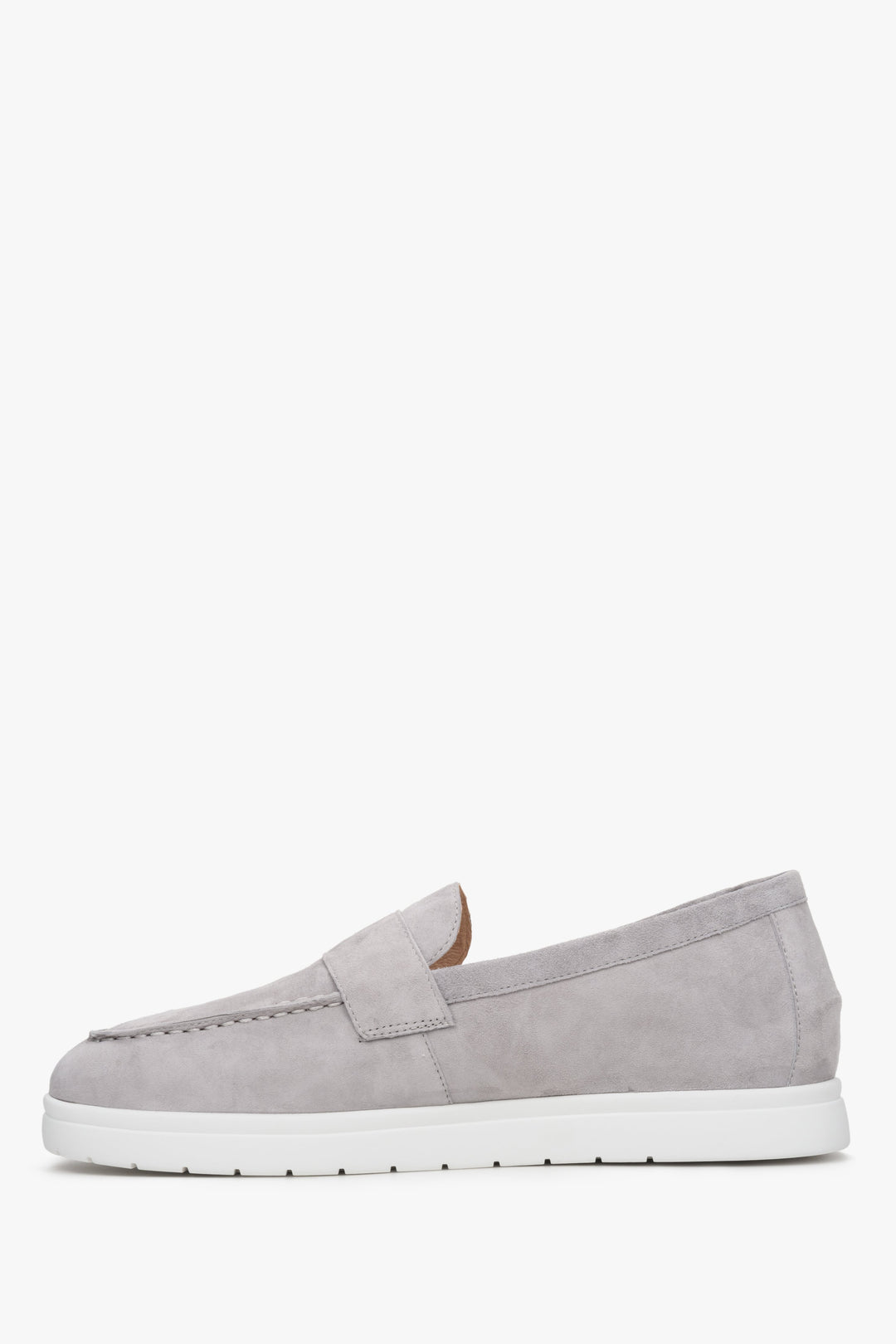 Grey Estro women's moccasins made of genuine velour for spring and fall - shoe profile.