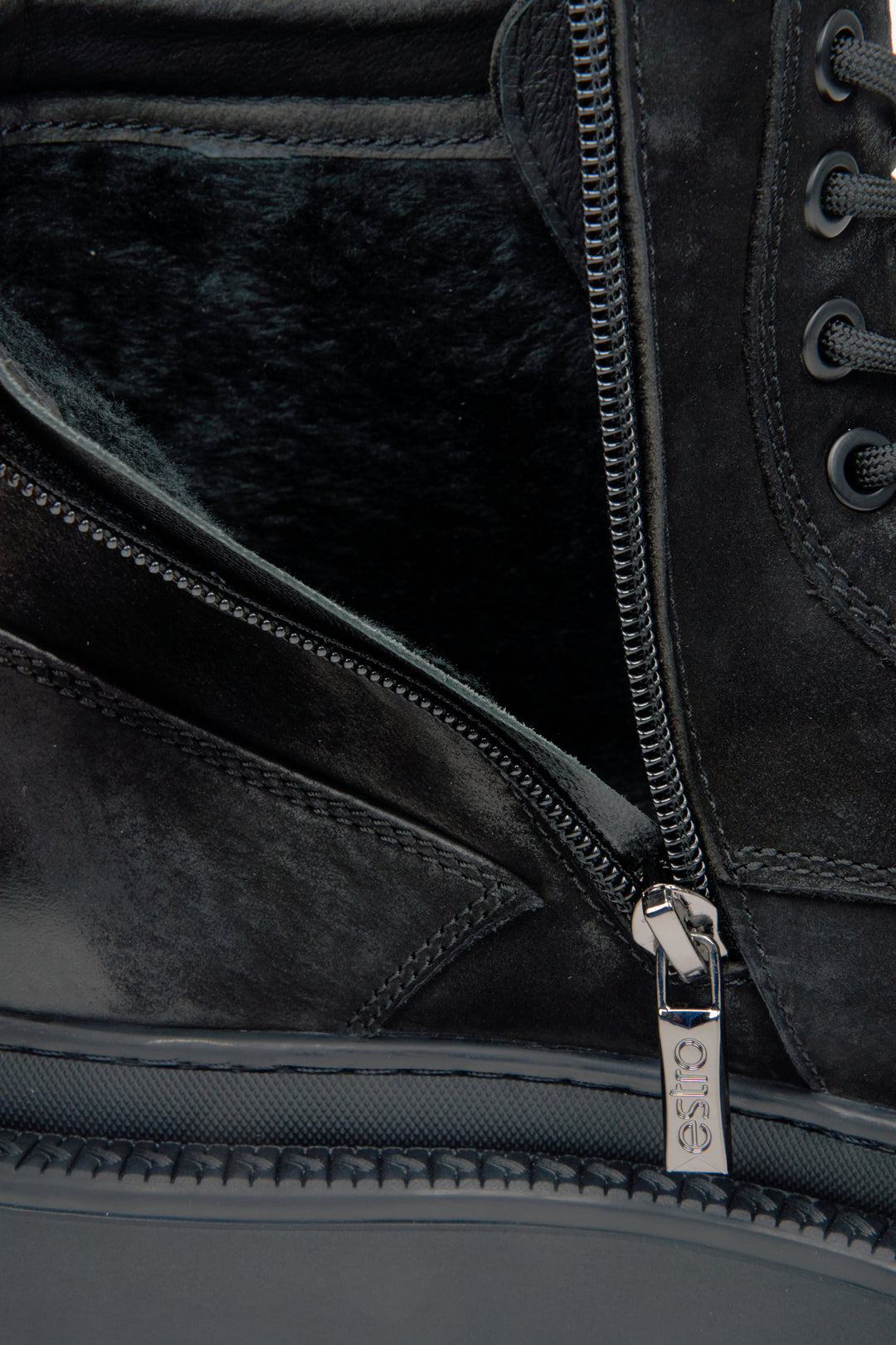 Men's nubuck black boots by Estro - close-up on the interior.