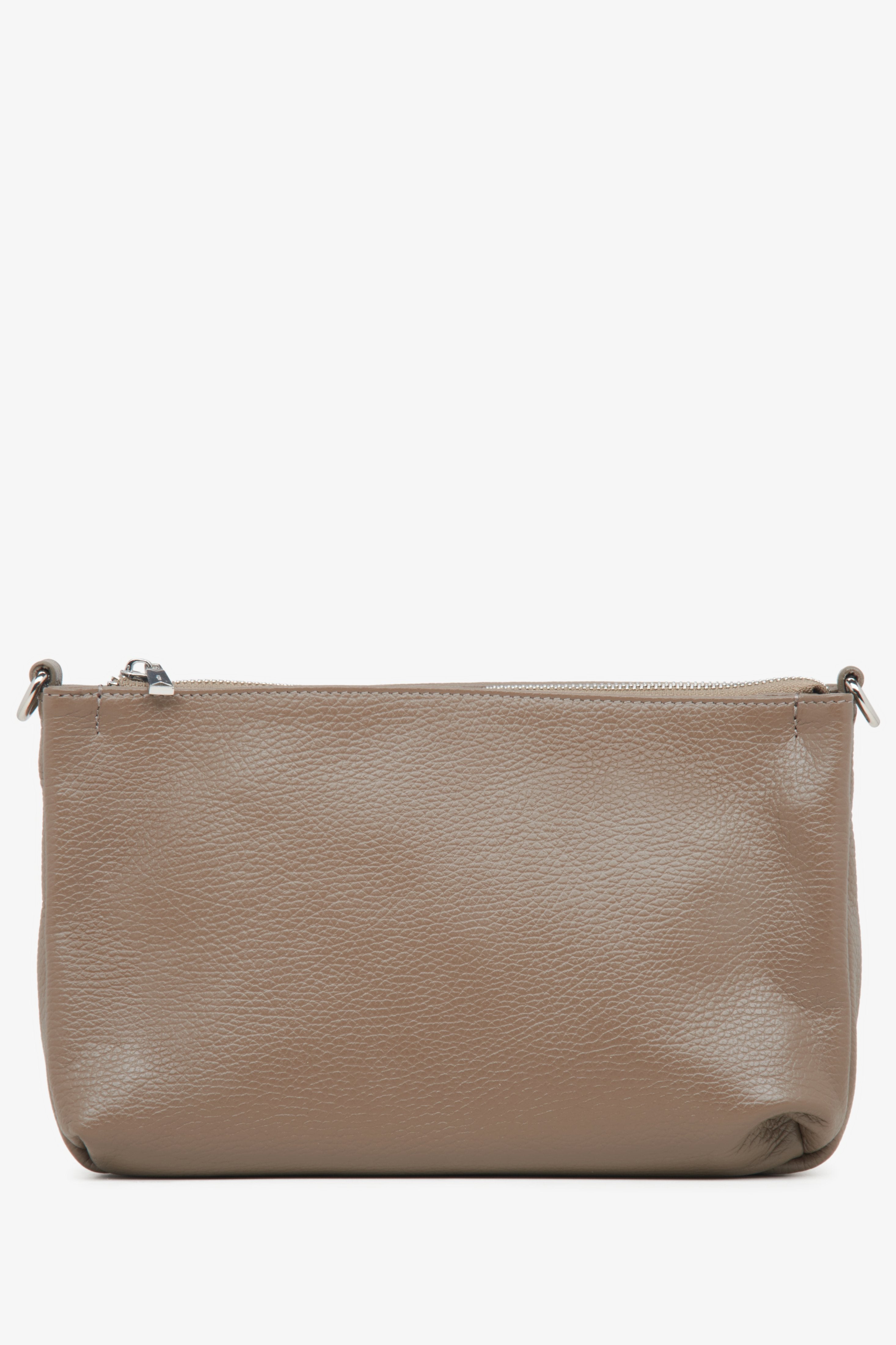 Women's dark beige Estro crossbody bag made from genuine leather with a zipper.