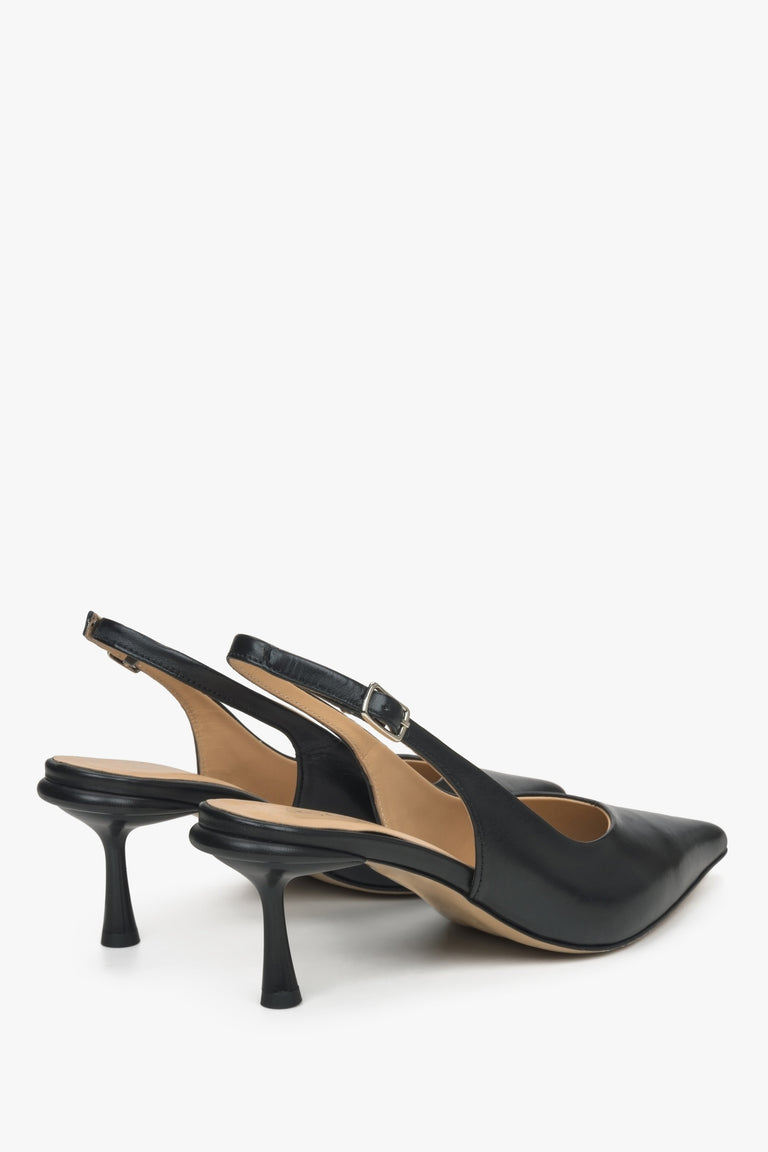 Women's black slingbacks by Estro made of genuine leather.