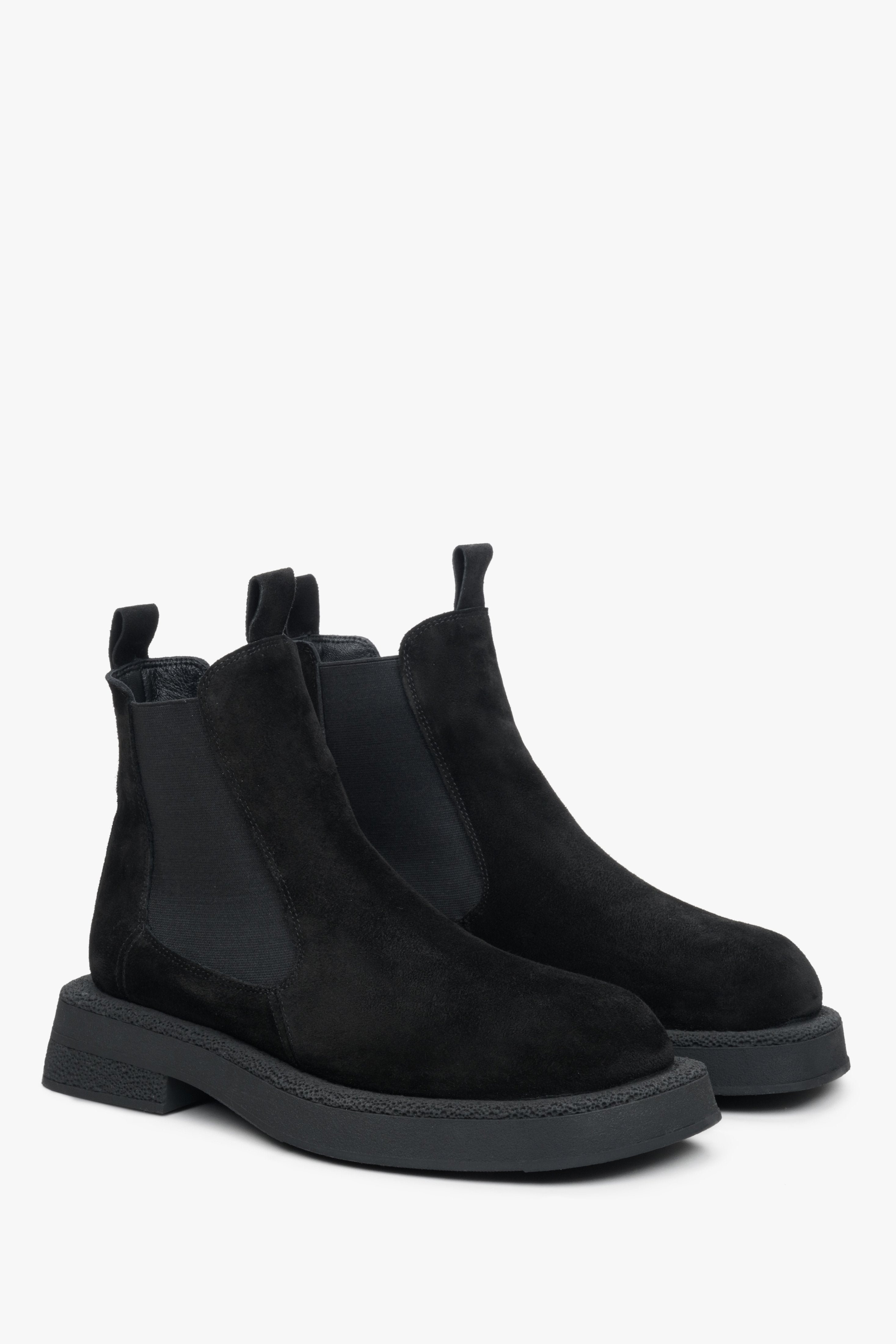 Women's black chelsea boots.