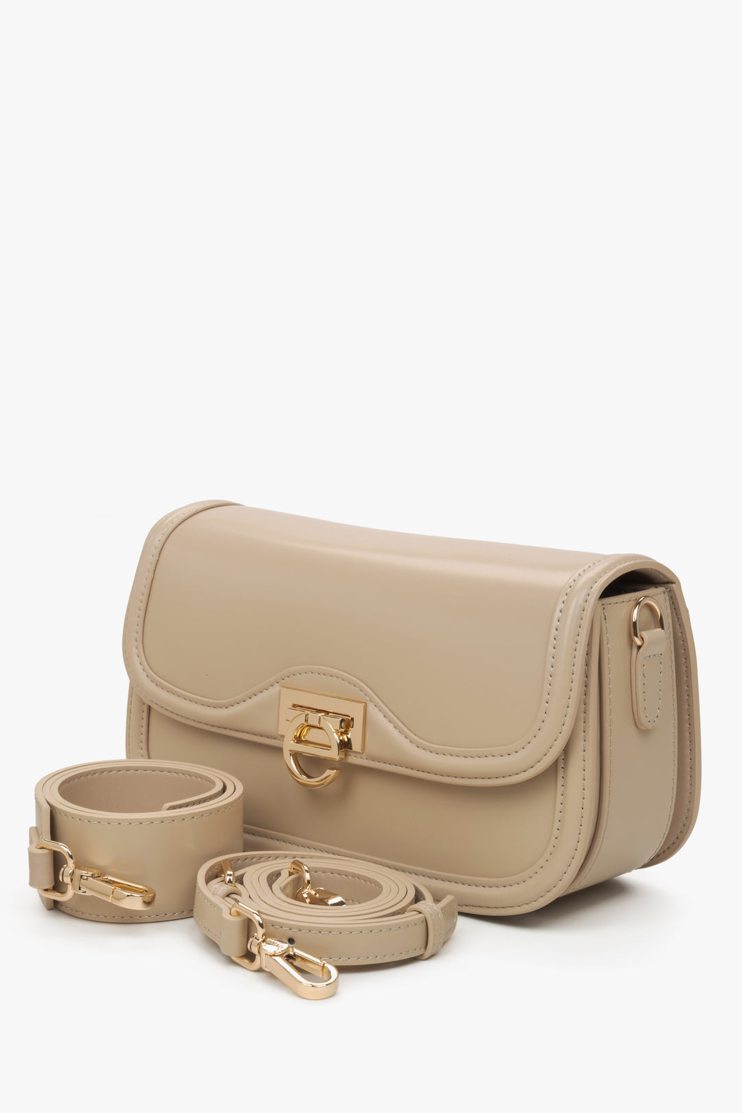 Women's beige leather handbag with gold hardware Estro.