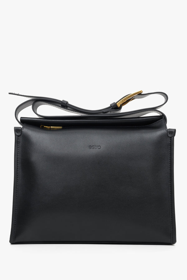 Women's leather black shoulder bag by Estro with an adjustable strap.