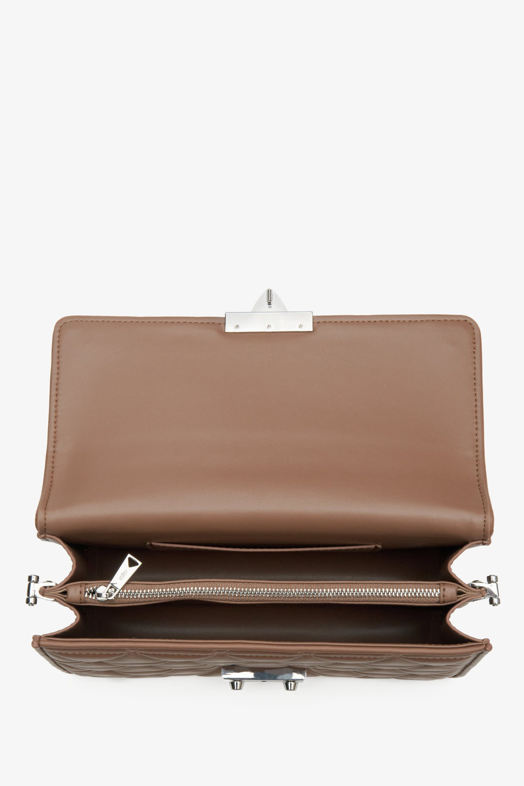 Estro women's brown leather shoulder bag - close-up on interior.