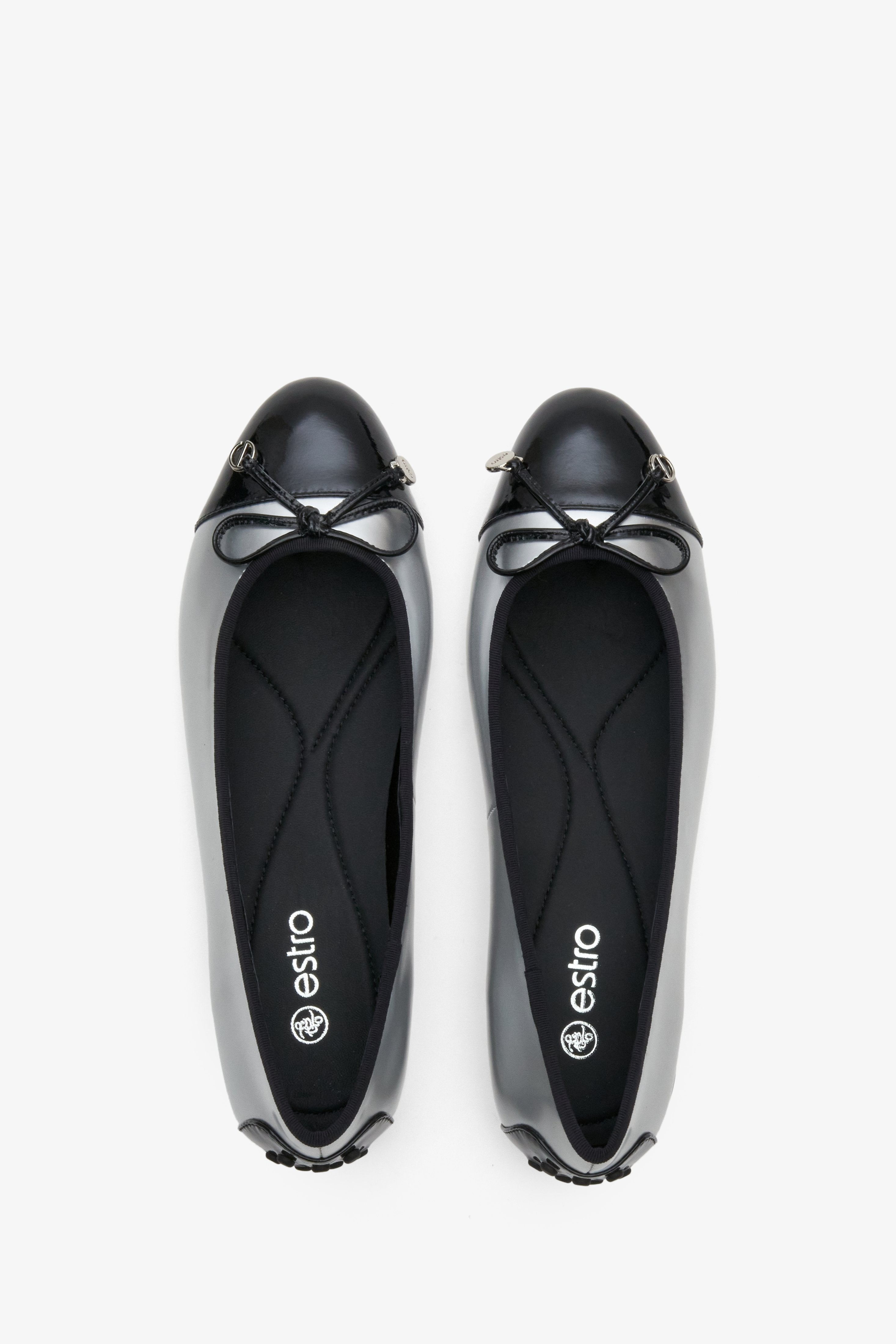 Leather women's ballet flats by Estro in silver-black color - top view presentation of the model.