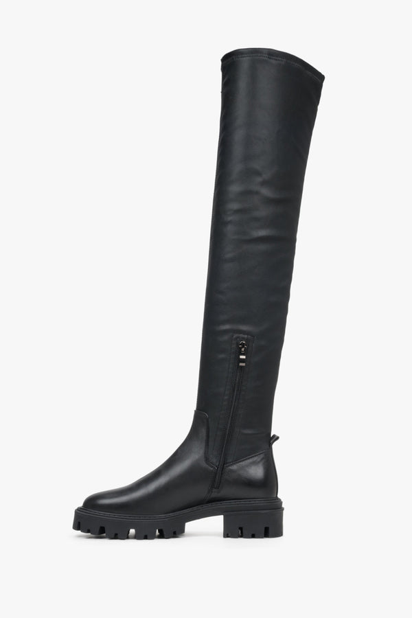 Leather, black women's autumn boots with a high shaft - profile of the boots.