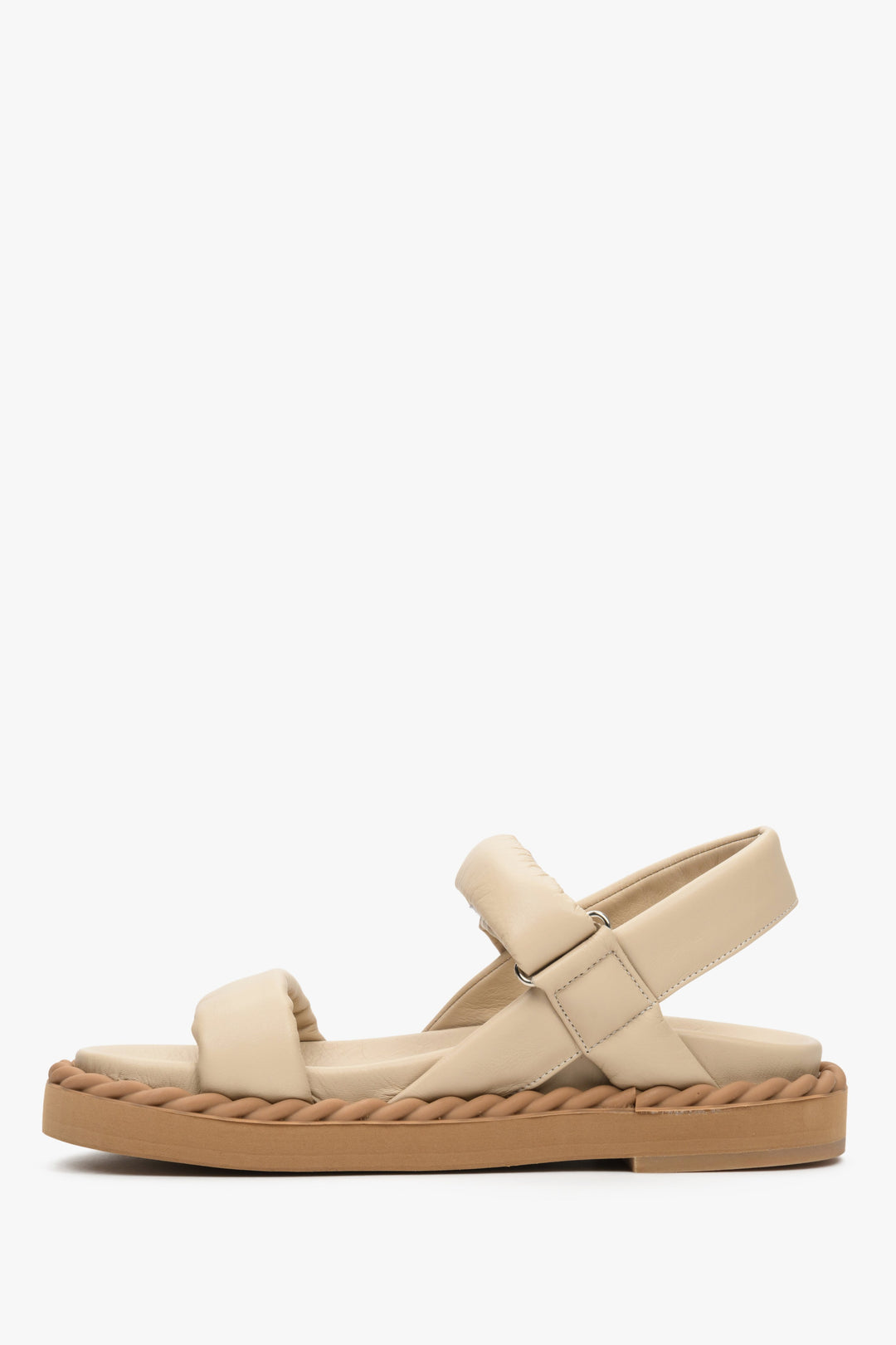 Estro women's beige leather sandals for summer - shoe side.