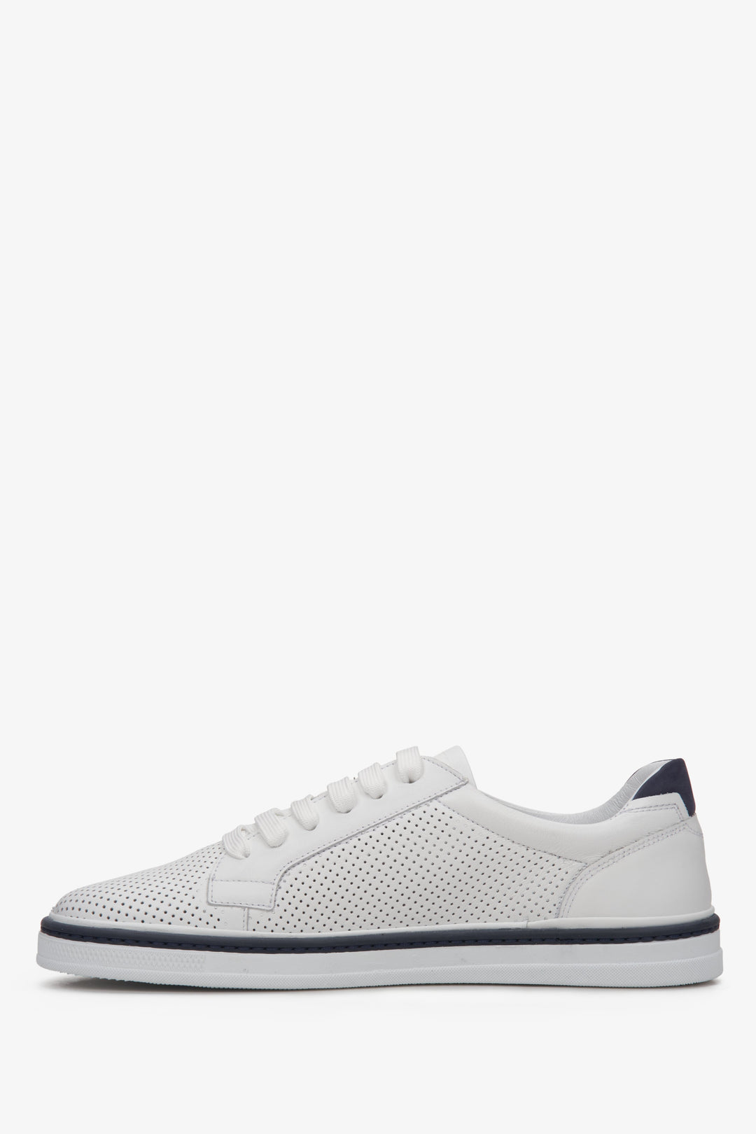 White men's perforated sneakers for summer of Estro's new summer collection.